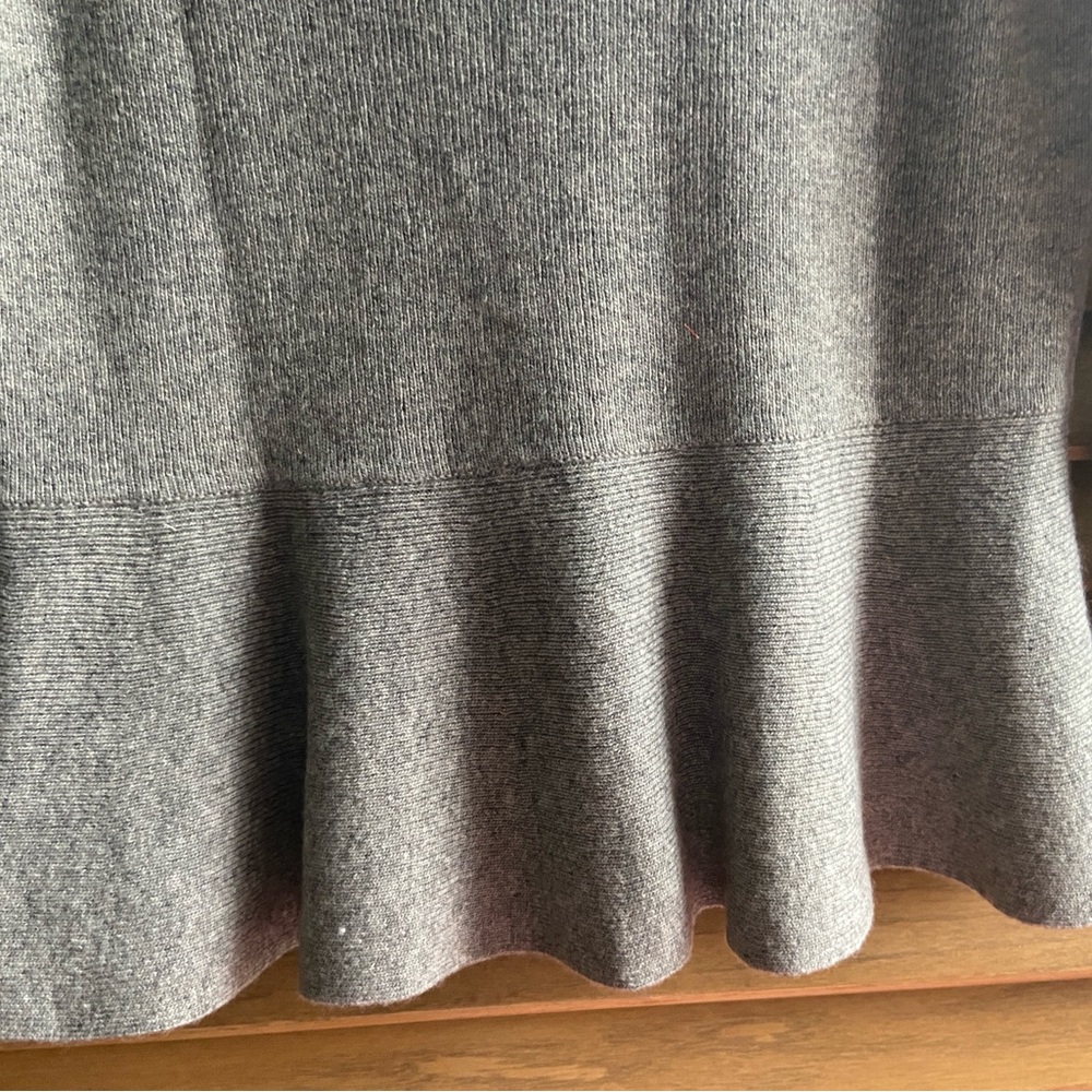 Banana Republic V-Neck Wool Cashmere women’s Medium M Sweater NWT - Picture 5 of 14